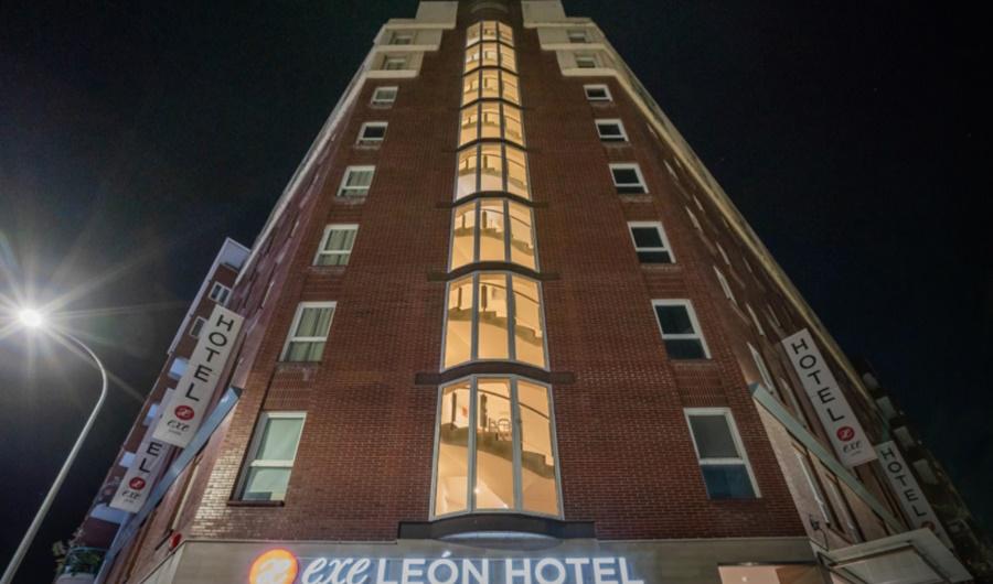 Hotel Exe León Exteriér fotografie
