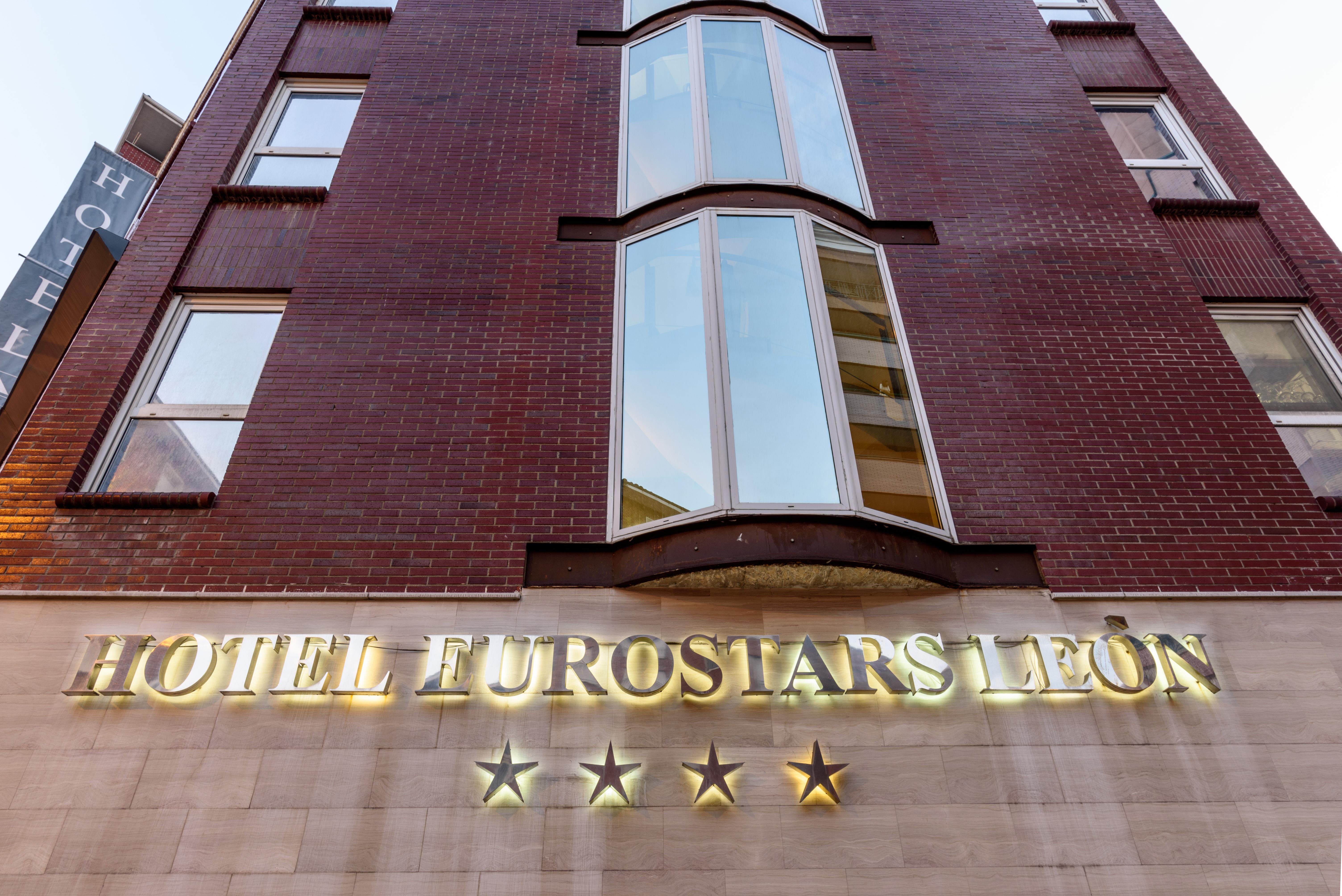 Hotel Exe León Exteriér fotografie